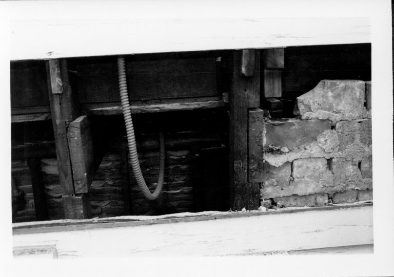 NA 28-Jun Lincoln, Home, Restoration