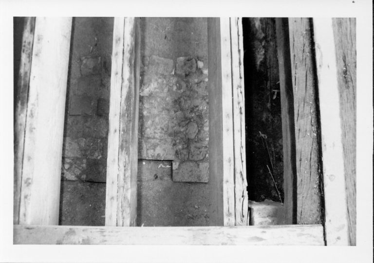 NA 15-Jul Lincoln, Home, Restoration