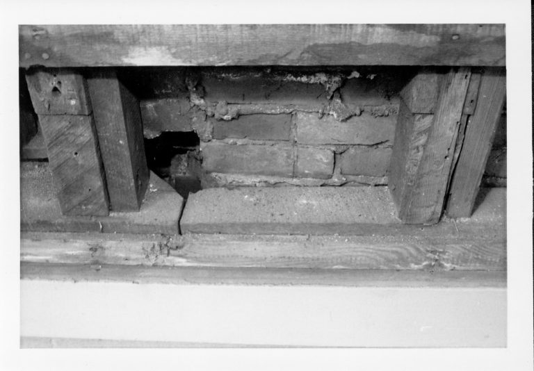 NA 11-Sep Lincoln, Home, Restoration