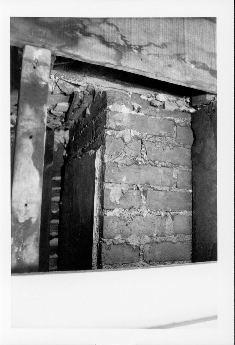 NA 19-Sep Lincoln, Home, Restoration