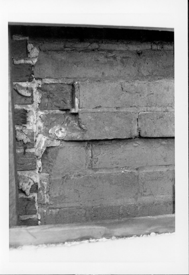 NA 28-Sep Lincoln, Home, Restoration