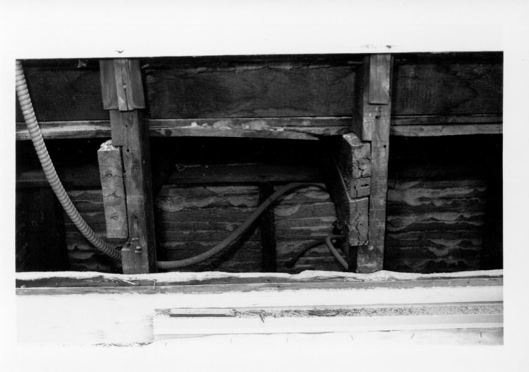 NA 13-Oct Lincoln, Home, Restoration