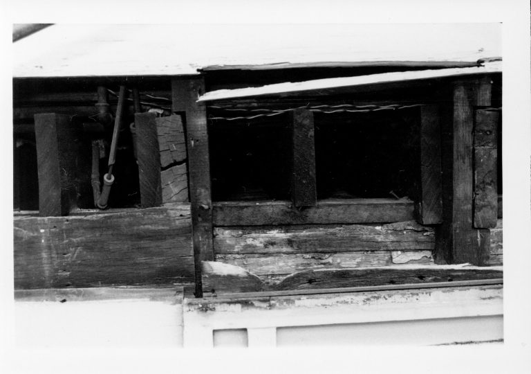 NA 19-Oct Lincoln, Home, Restoration