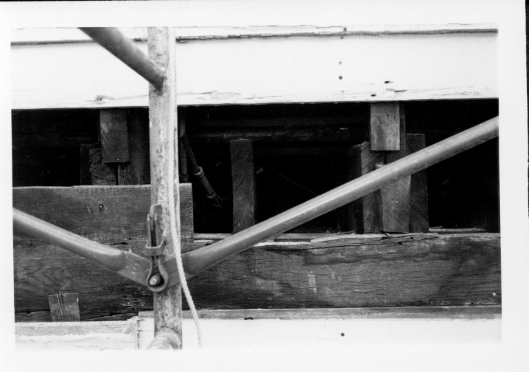 NA 20-Oct Lincoln, Home, Restoration