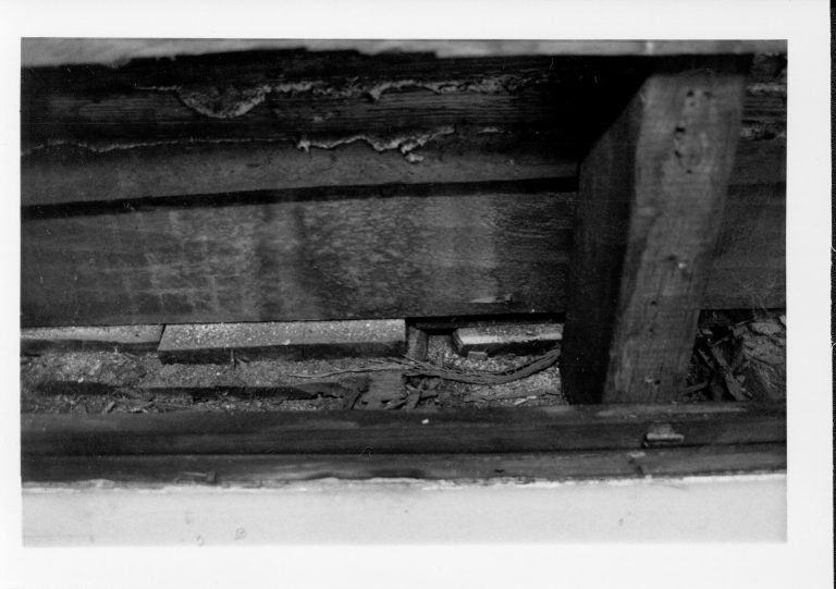 NA 25-Oct Lincoln, Home, Restoration