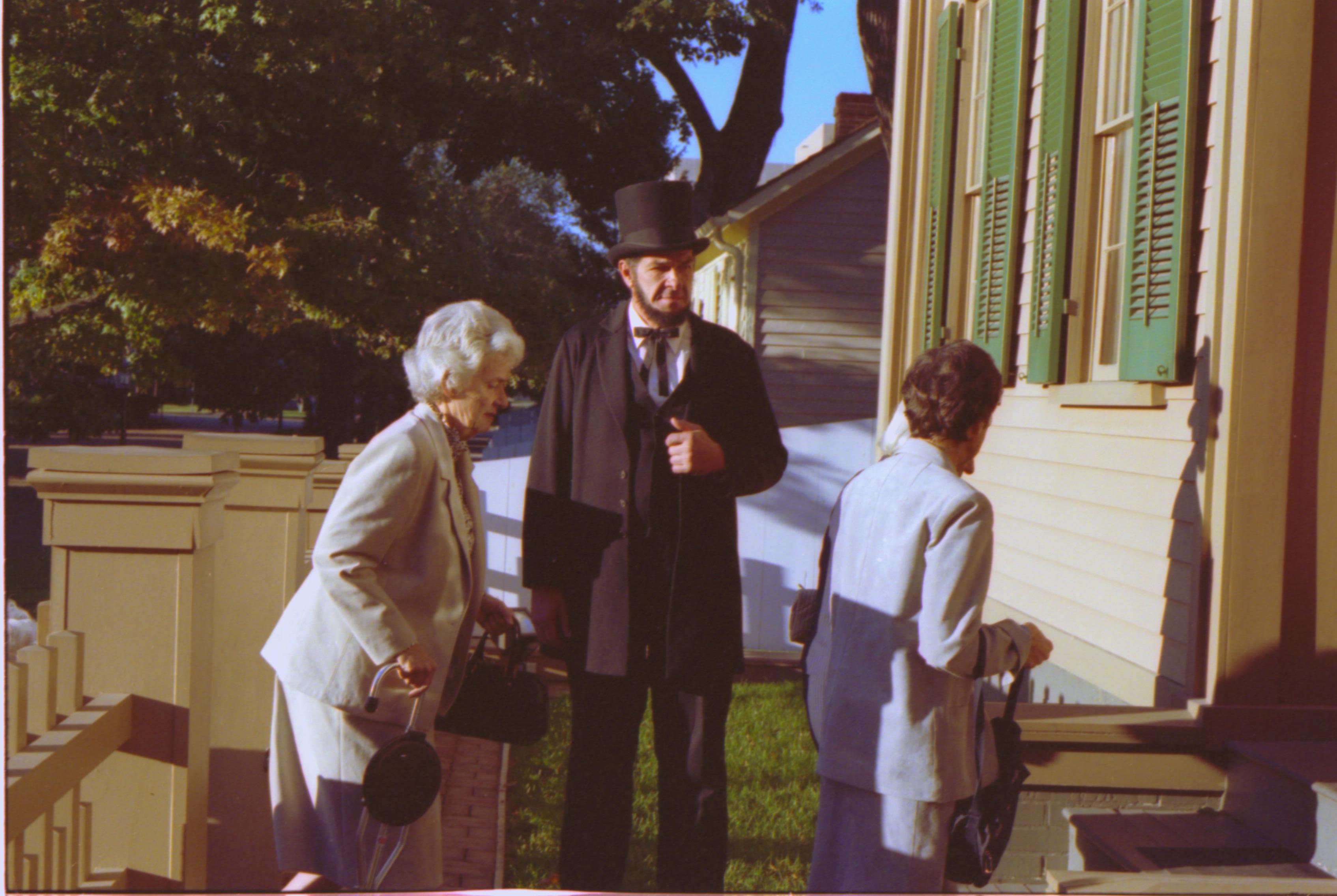 NA Donors tour of Lincoln Home - 1988; File #6A Interpretation, Costumes