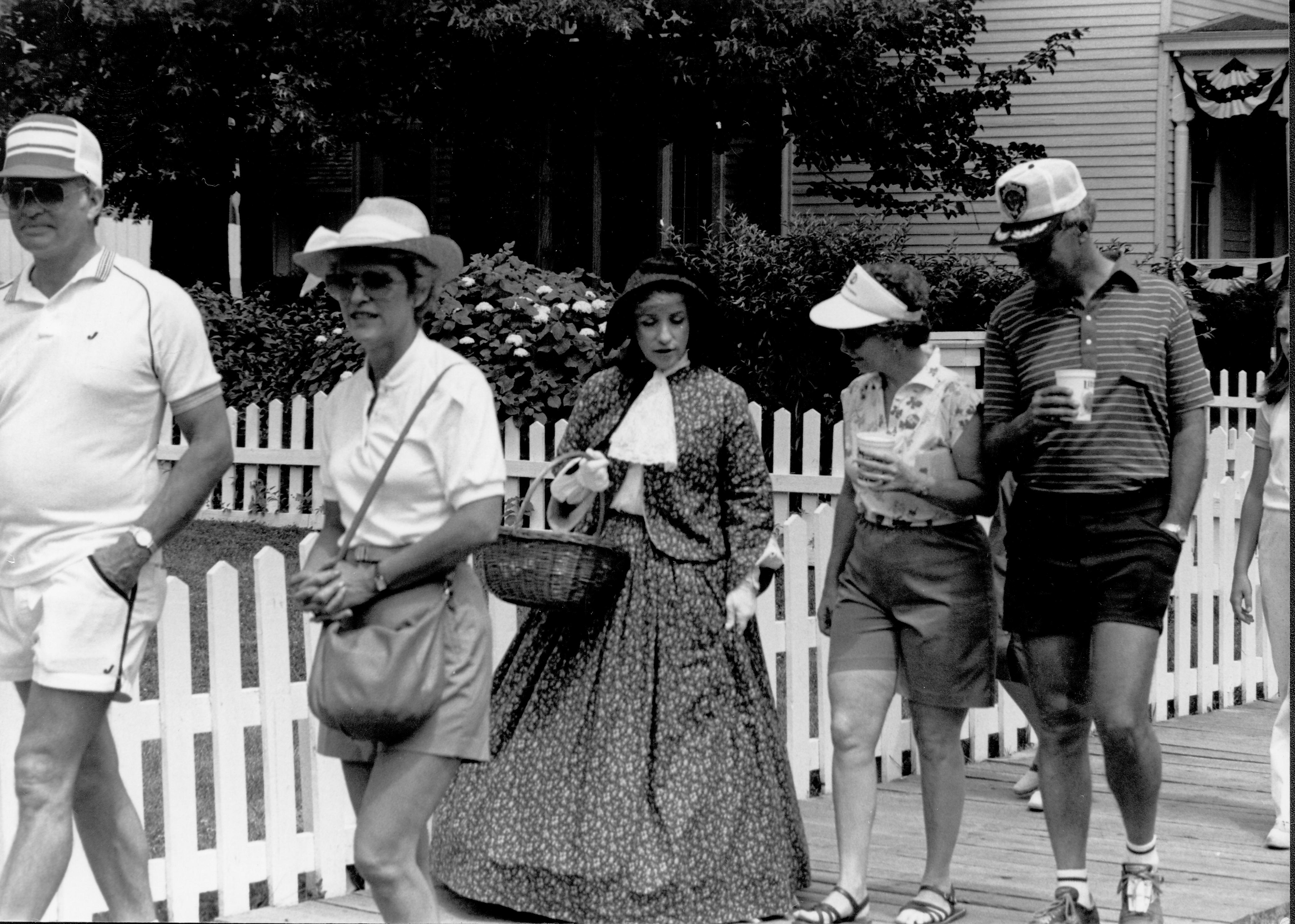 Park Technician Judith Winkelmann strolls with Fest-goers at Lincoln Home NHS, Illinois 5A Interpretation, Twilight, Tours