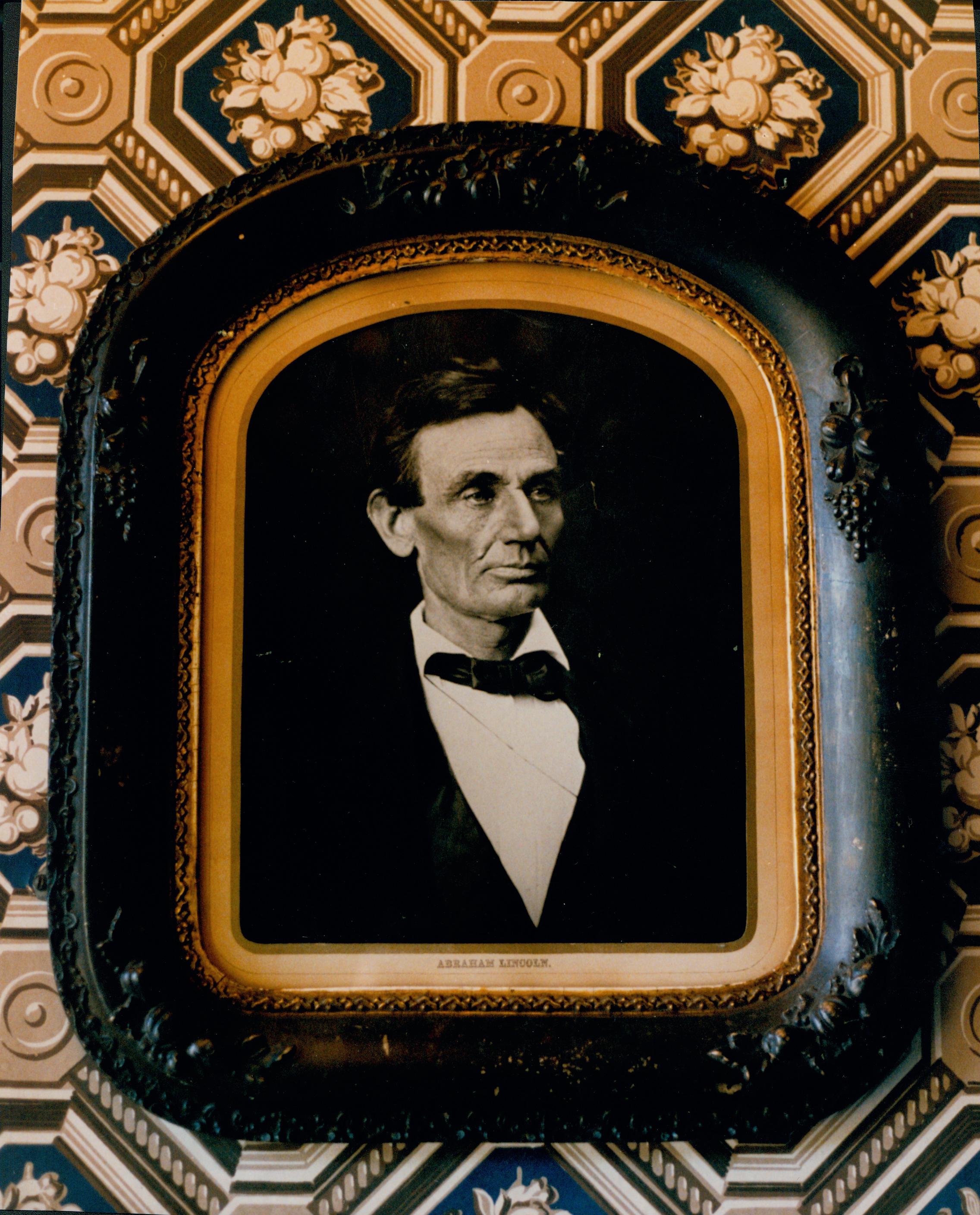 NA Interpretation, Photograph of Lincoln