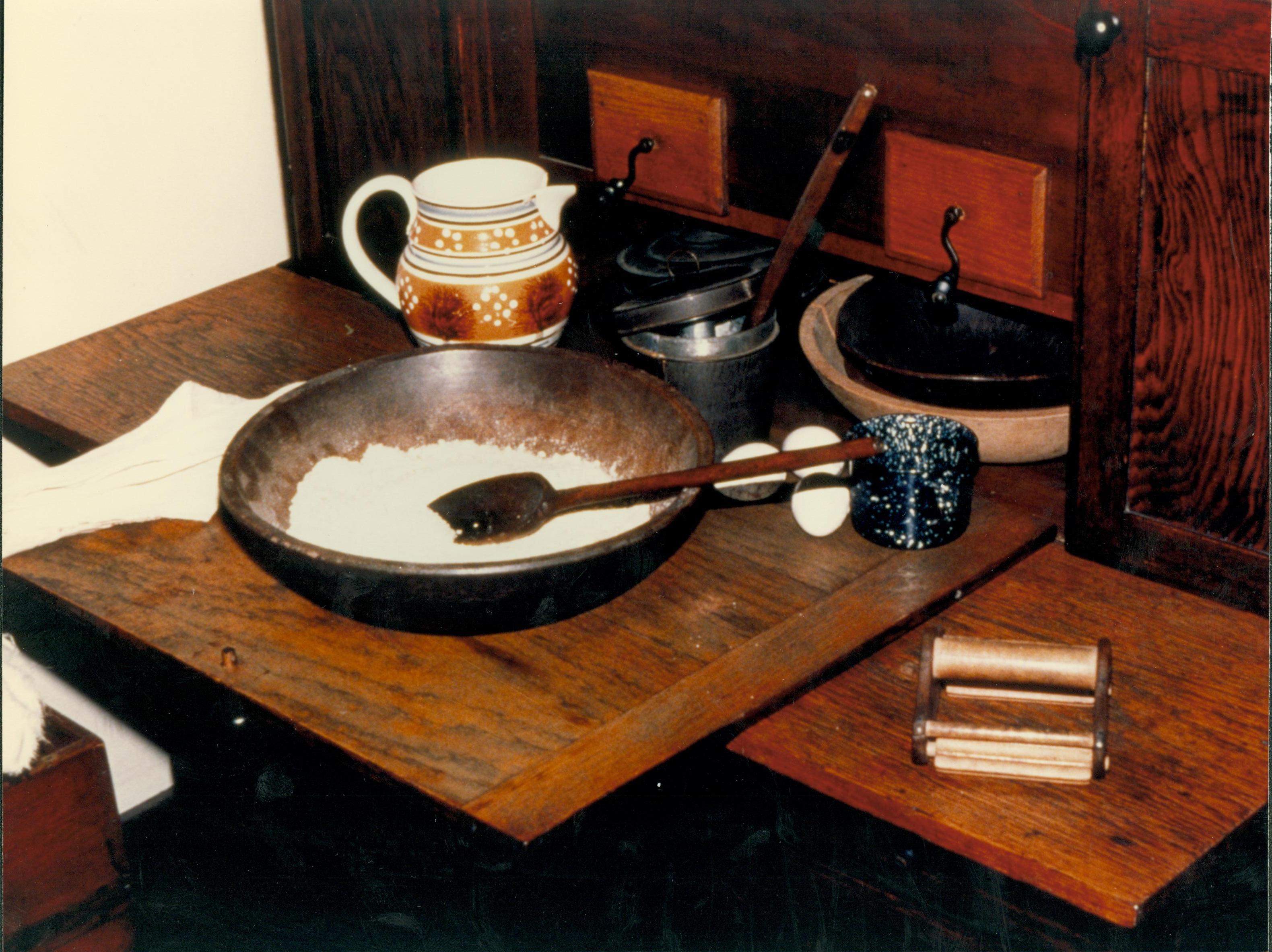 NA Lincoln, Home, Kitchen, artifacts, eggs, flour