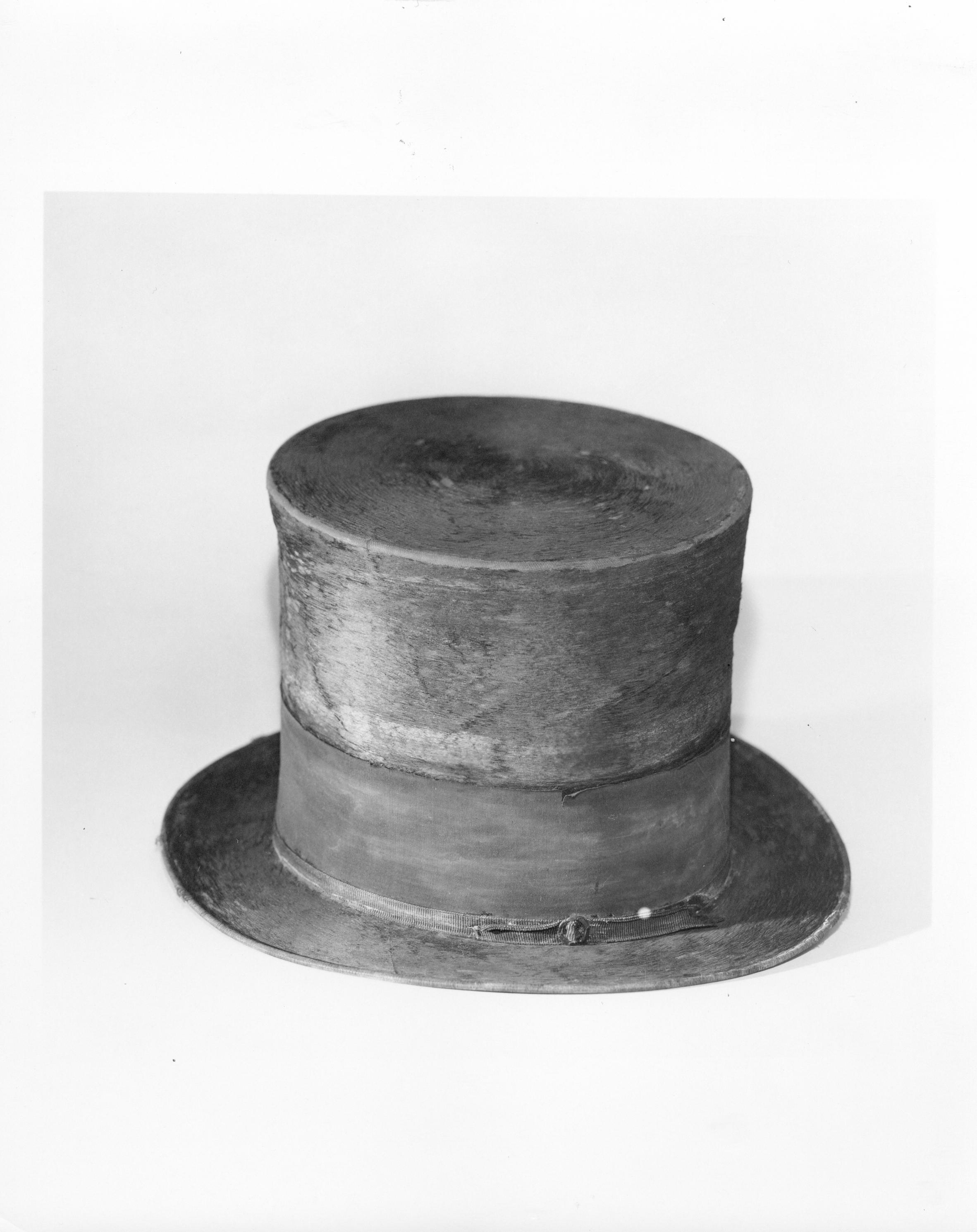 Hat worn by Lincoln on evening of assassination class 7, picture 19, 44808 memorabilia, hat