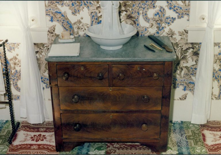 NA   Lincoln, home, furnishings