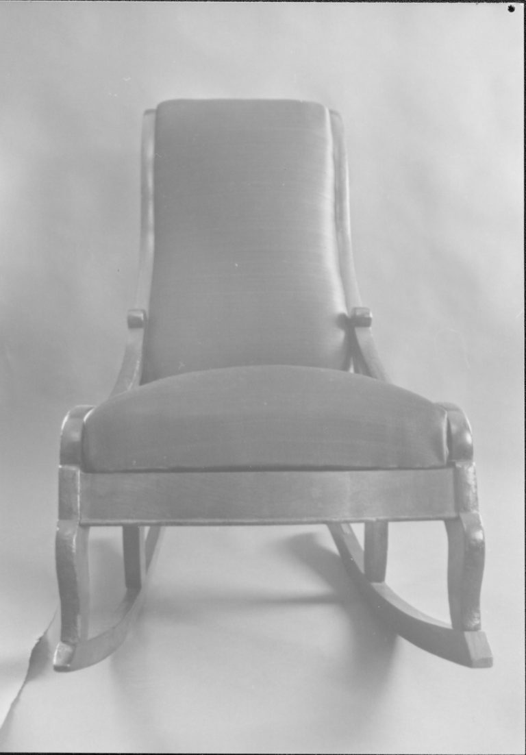 NA LIHO- 94 Not Designated Ladies Rocker furnishings, ladies rocker