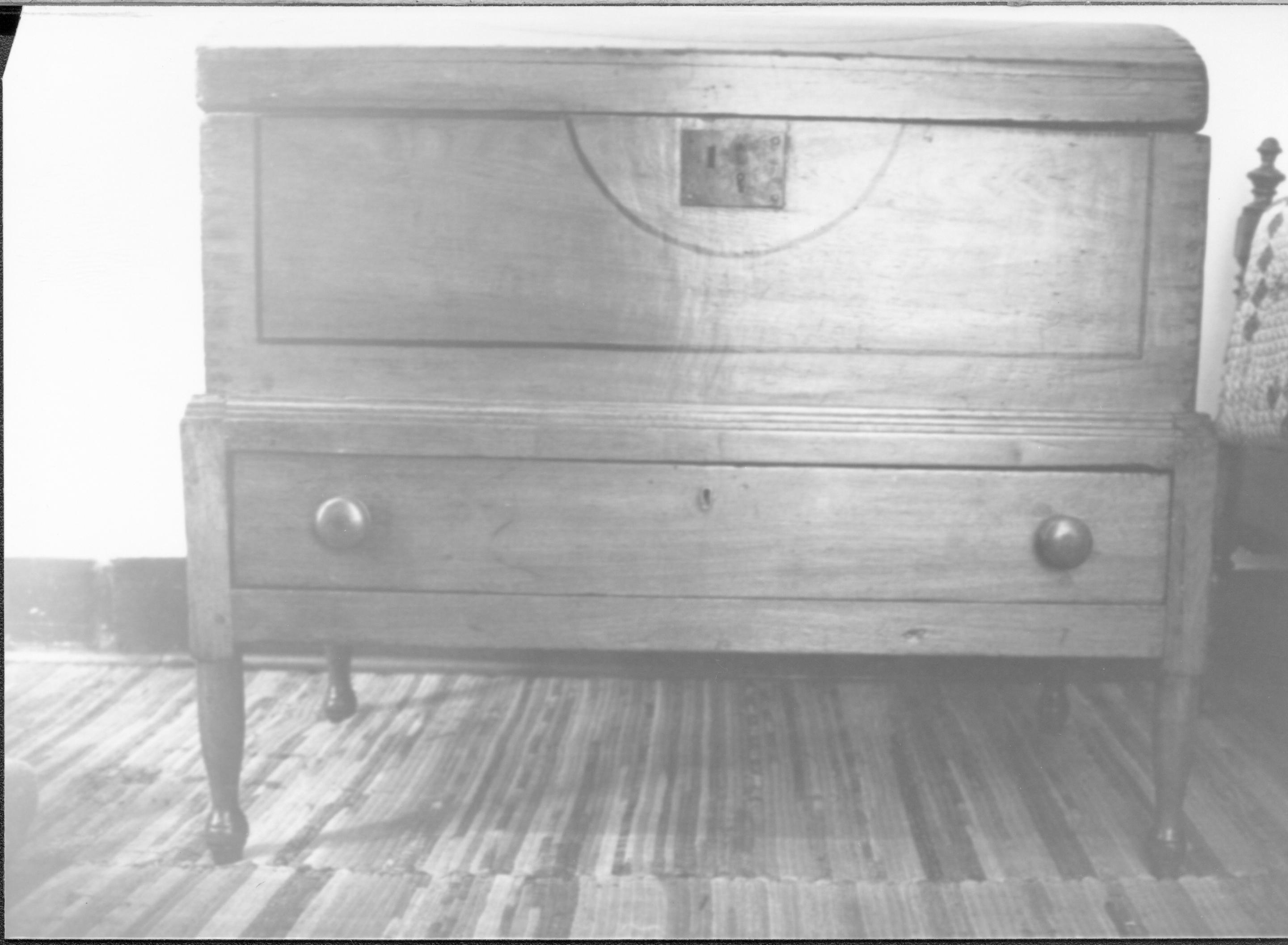 NA LIHO- 97 K 7 Trunk furnishings, trunk