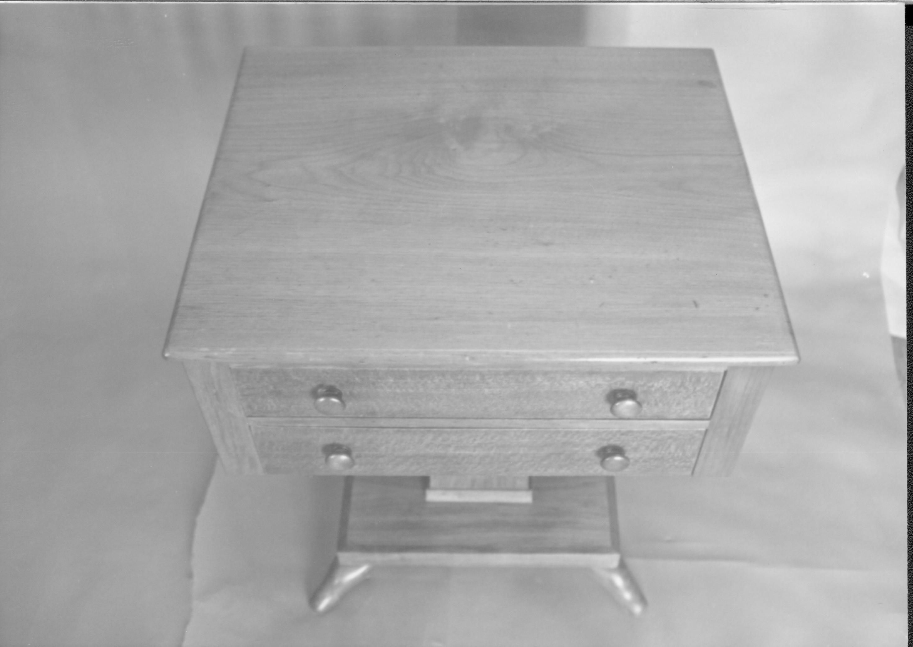 NA LIHO- 46 I 10 Sewing Table furnishings, sewing table