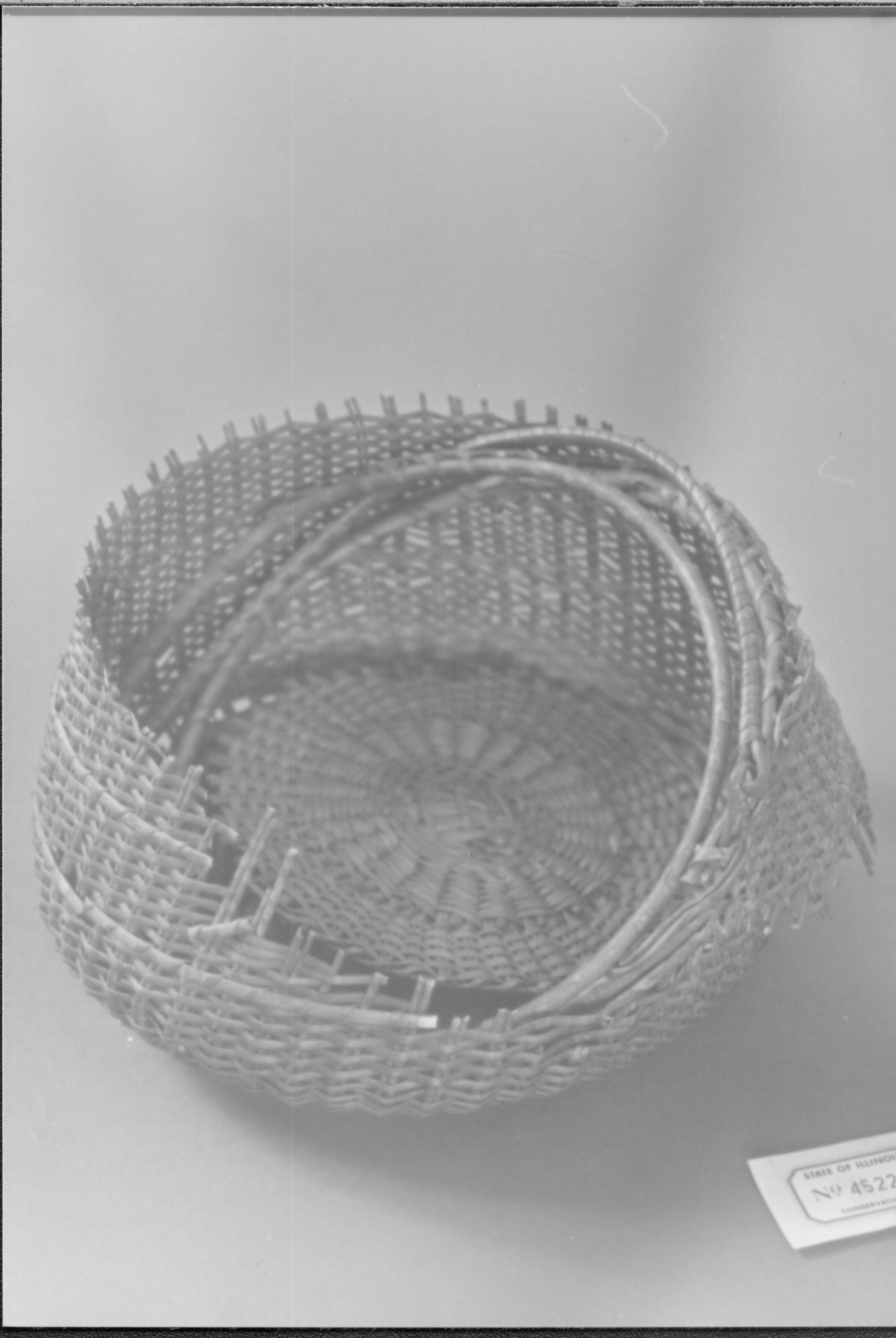 Sewing basket LIHO- 278, unknown, sewing basket furnishings, sewing basket