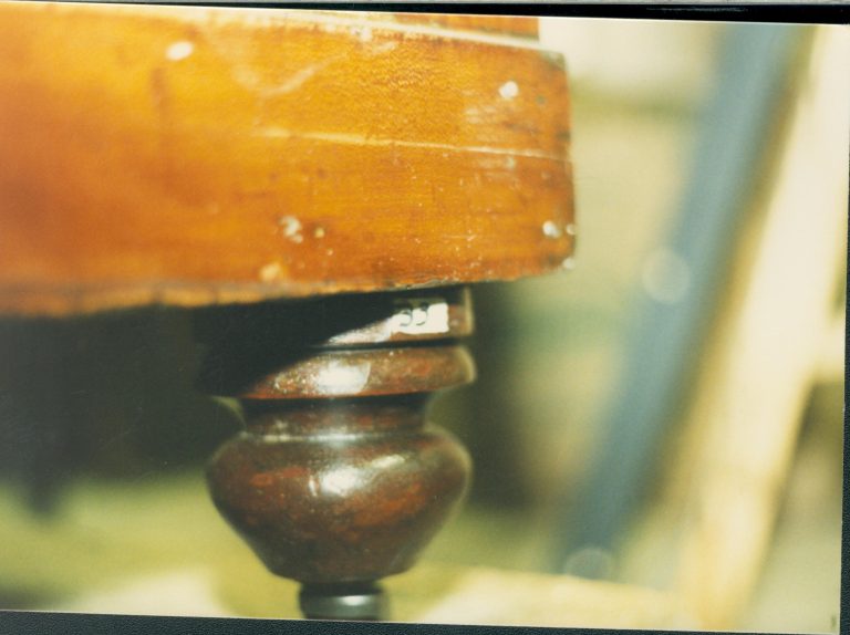 shows placement of catalog number: right rear foot Lincoln Home NHS Lincoln #33 furnishings