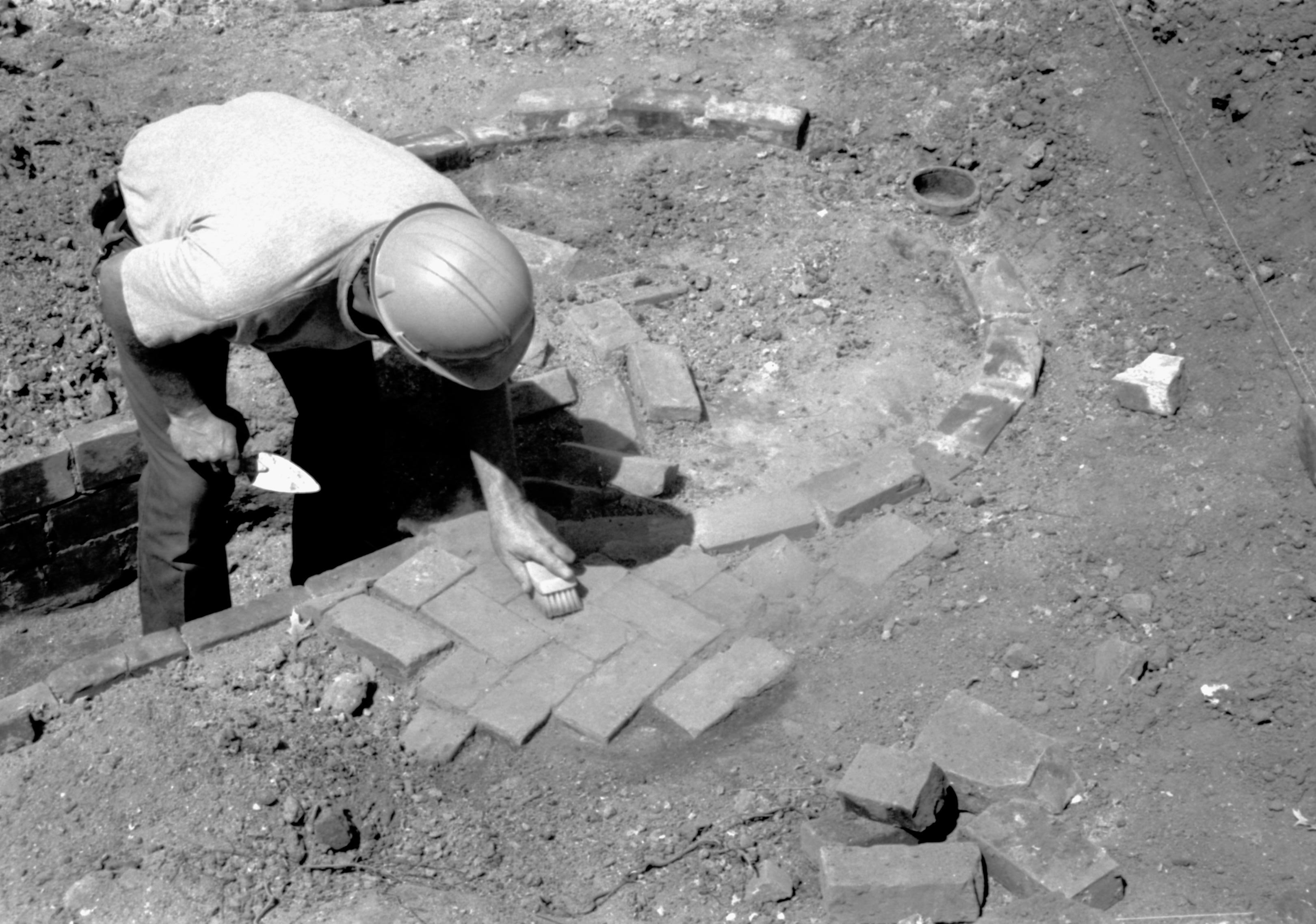 NA Arnold, House, archaeology, cistern