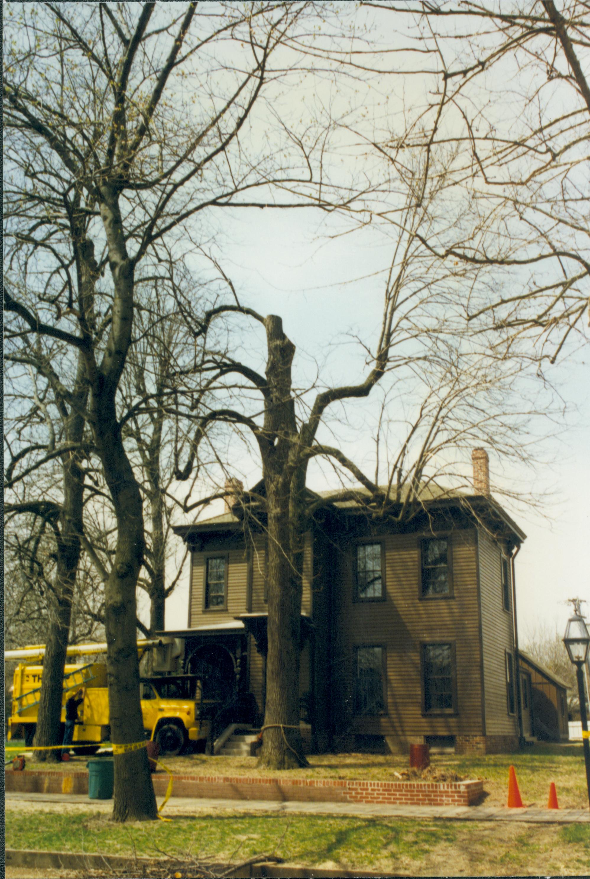 Dean House Lincoln Home NHS- Dean House tree trimming Dean House, tree trimming