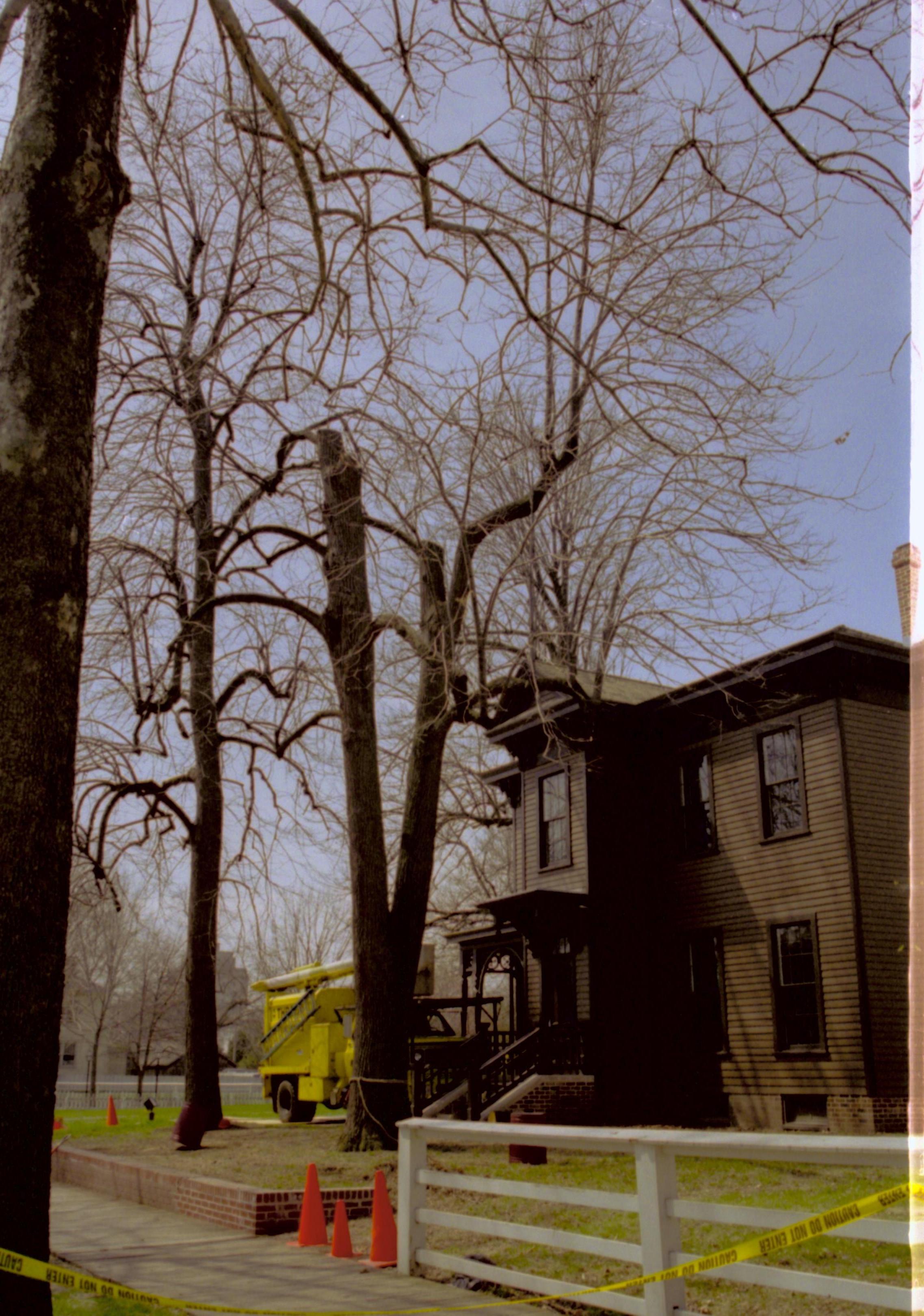 Dean House Lincoln Home NHS- Dean House tree trimming Dean House, tree trimming