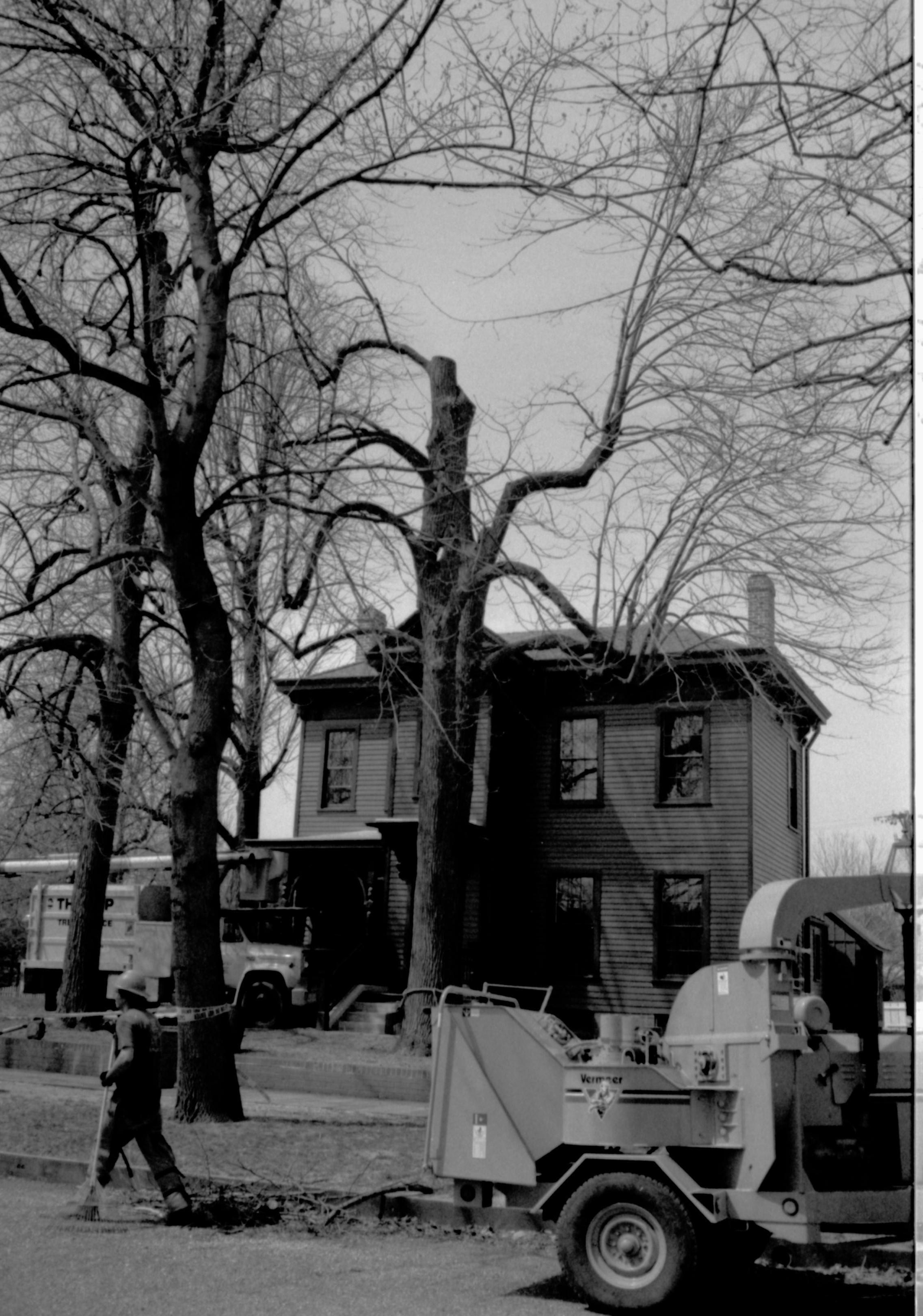 Dean House Lincoln Home NHS- Dean House tree trimming Dean House, tree trimming