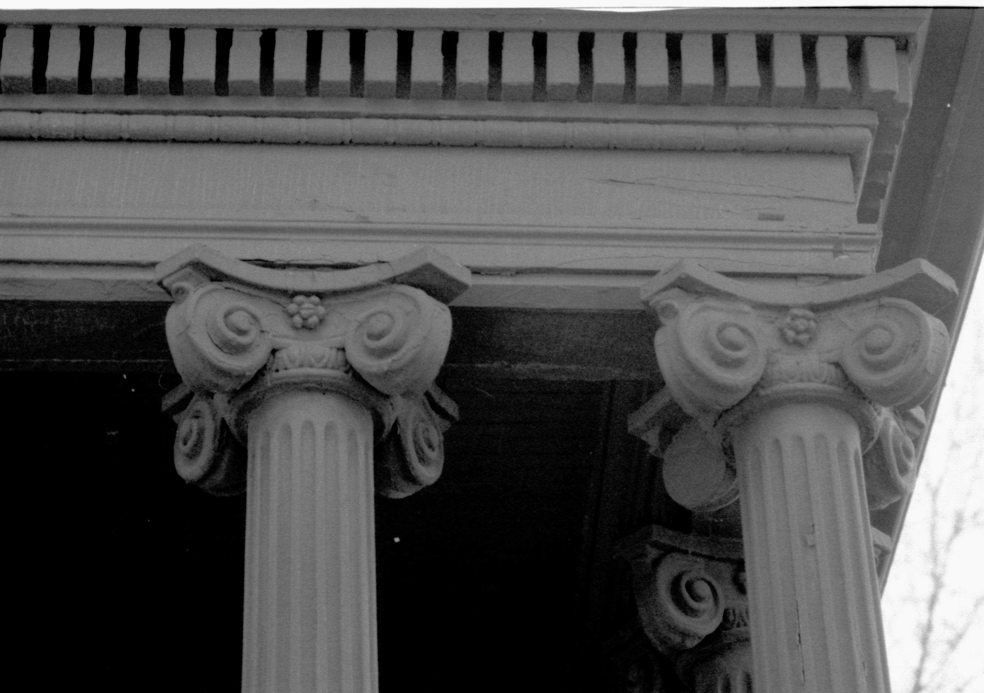 Dubois House Lincoln Home NHS- Dubois House HS-15, Dubois, Arnold, and Dean House Dubiois House, columns