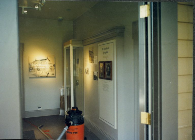 Dean House exhibit Lincoln Home NHS- Dean House exhibit installation Dean House, exhibit