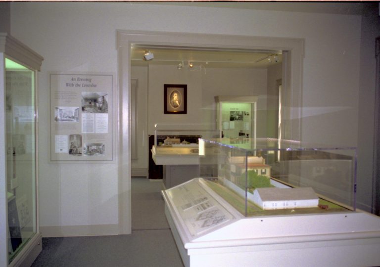 Dean House exhibit Lincoln Home NHS- Dean House exhibit installation Dean House, exhibit
