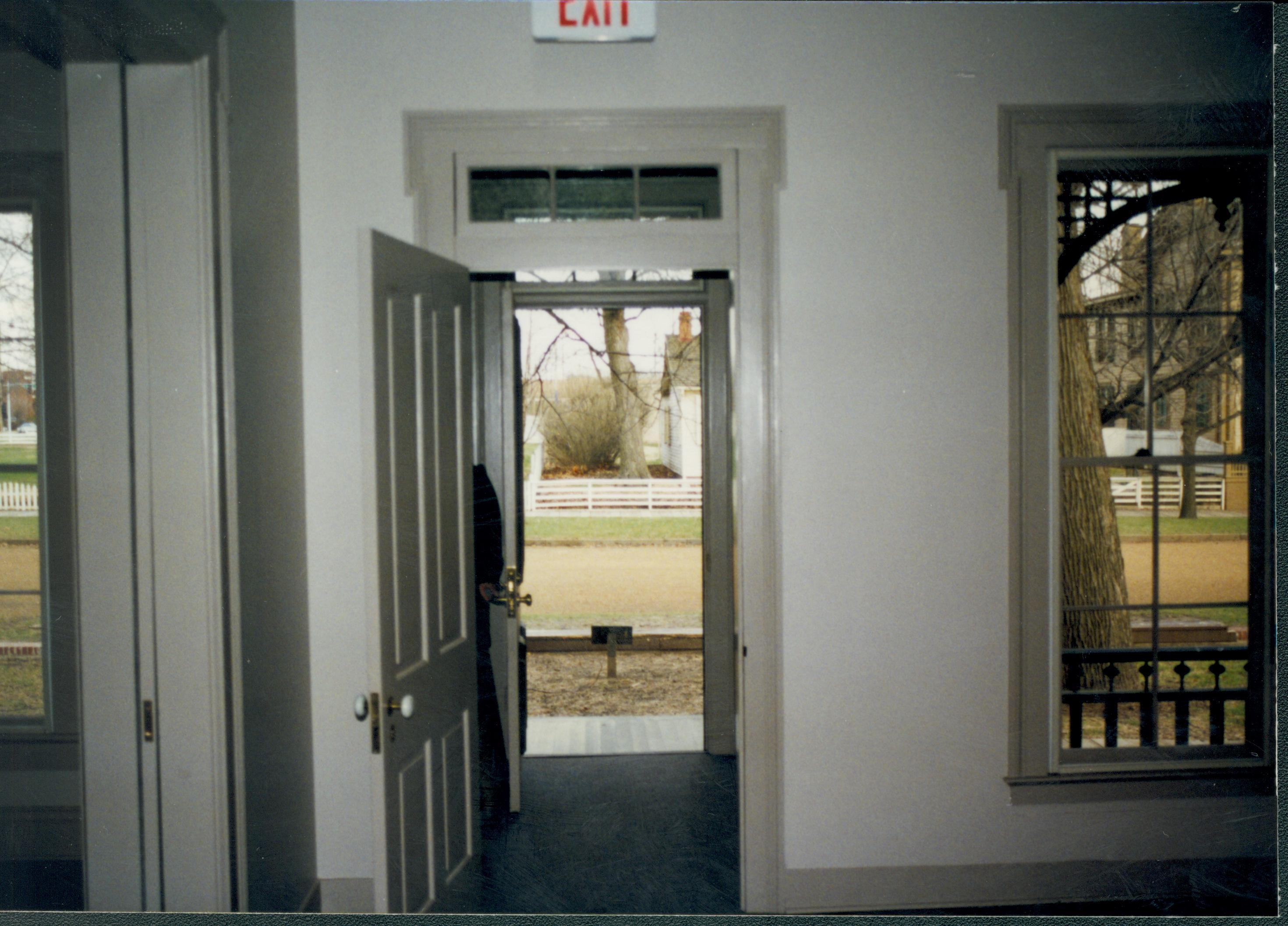 Dean House exhibit Lincoln Home NHS- Dean House exhibit installation Dean House, exhibit