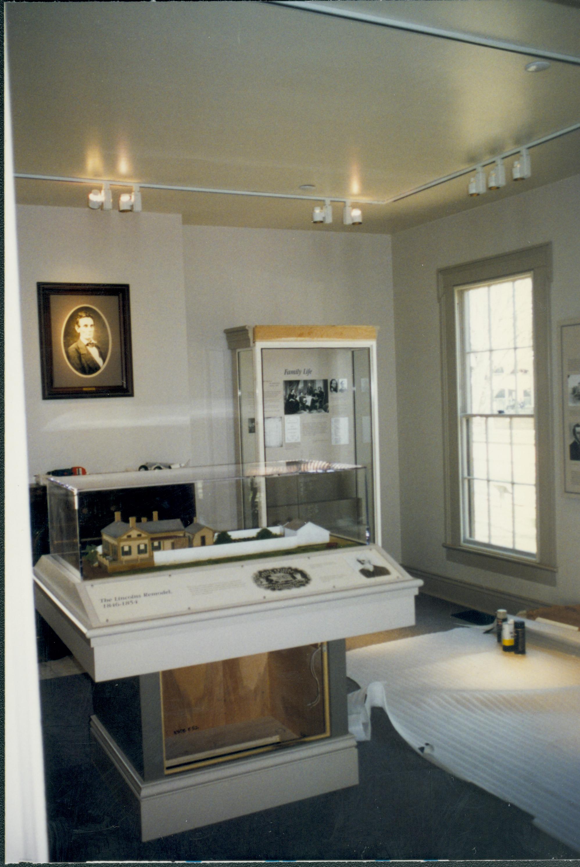 Dean House exhibit Lincoln Home NHS- Dean House exhibit installation Dean House, exhibit