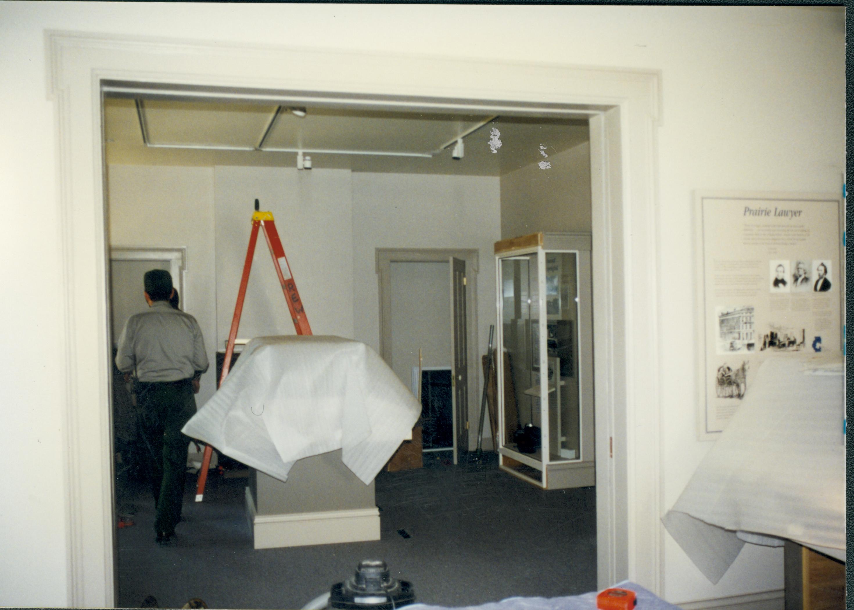 Dean House exhibit Lincoln Home NHS- Dean House exhibit installation Dean House, exhibit