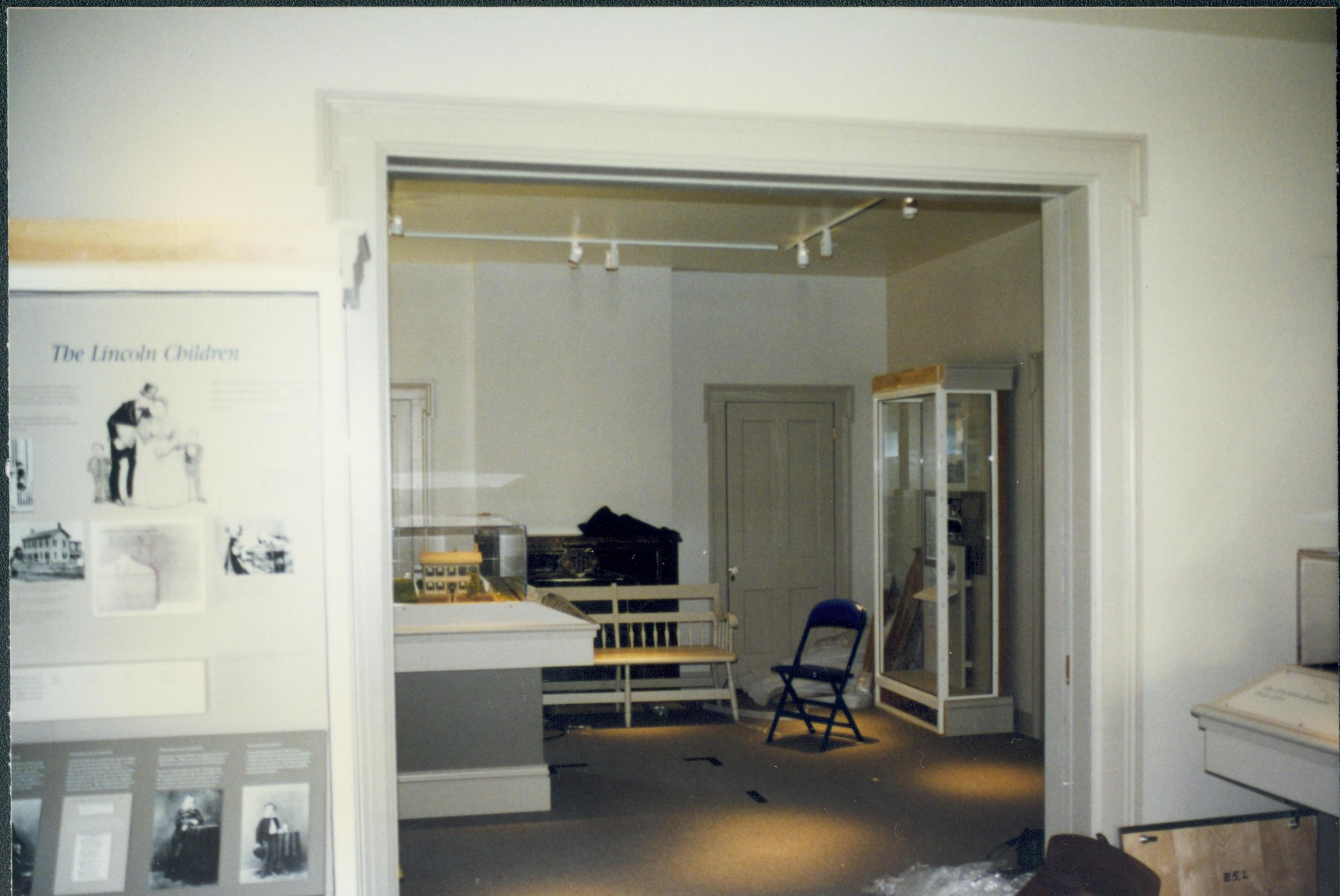 Dean House exhibit Lincoln Home NHS- Dean House exhibit installation Dean House, exhibit