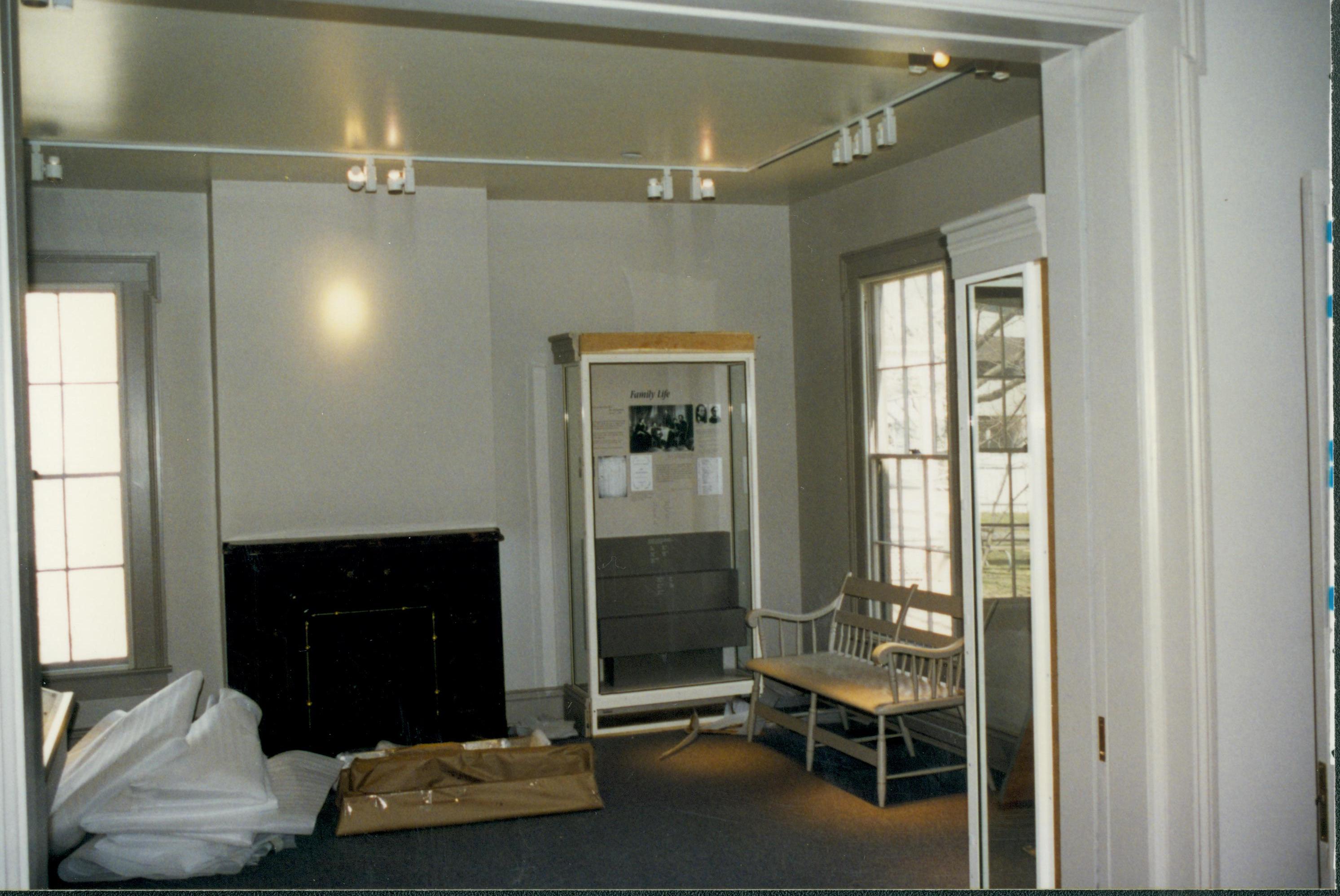 Dean House exhibit Lincoln Home NHS- Dean House exhibit installation Dean House, exhibit