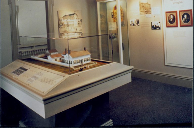 Dean House exhibit Lincoln Home NHS- Dean House exhibit installation Dean House, exhibit
