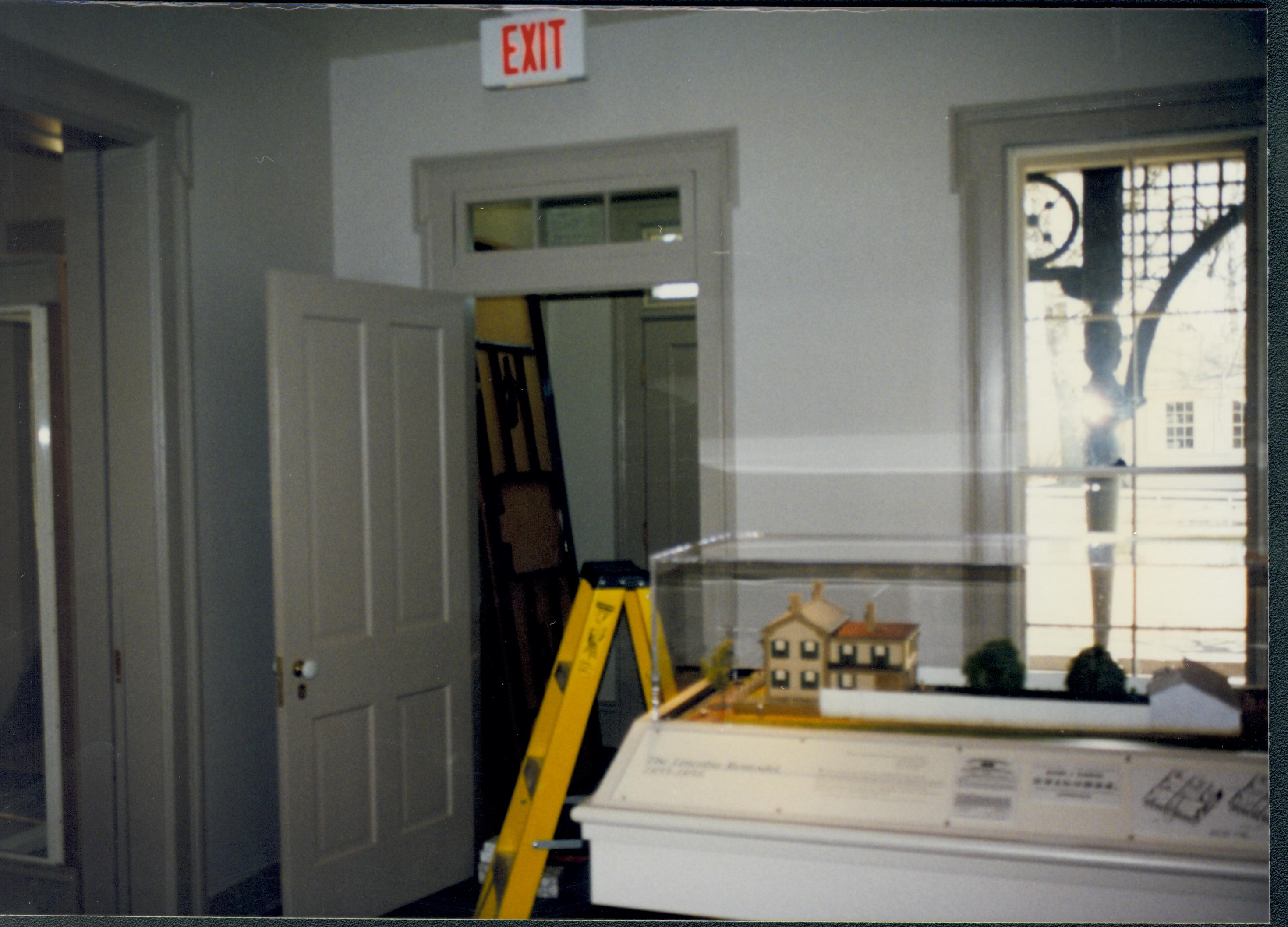 Dean House exhibit Lincoln Home NHS- Dean House exhibit installation Dean House, exhibit