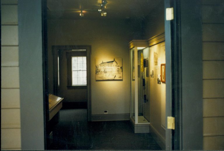 Dean House exhibit Lincoln Home NHS- Dean House exhibit installation Dean House, exhibit