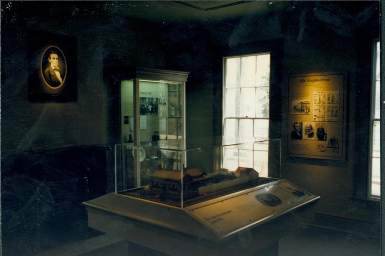 Dean House exhibit Lincoln Home NHS- Dean House exhibit installation Dean House, exhibit