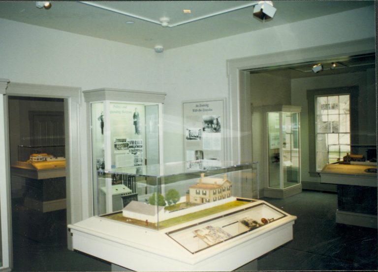 Dean House exhibit Lincoln Home NHS- Dean House exhibit installation Dean House, exhibit