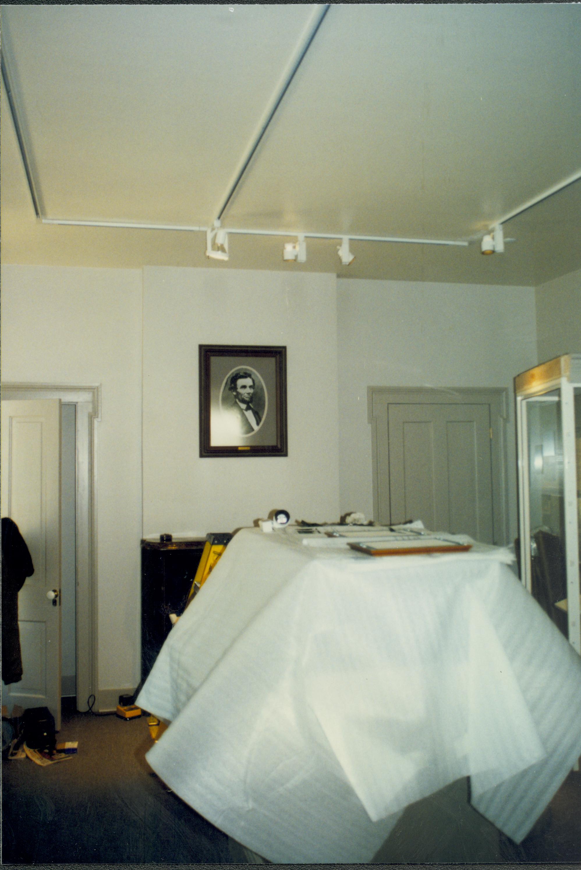 Dean House exhibit Lincoln Home NHS- Dean House exhibit installation Dean House, exhibit