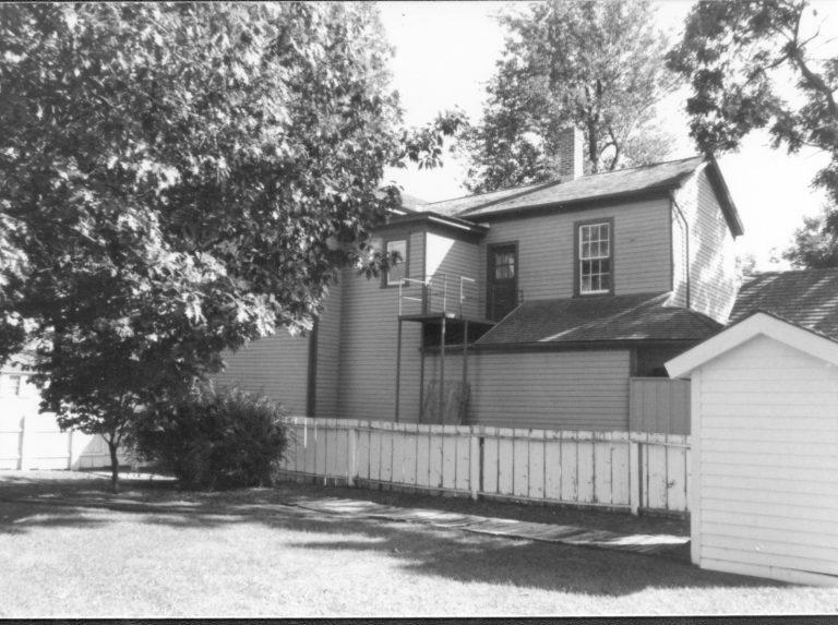 Dean House exterior Lincoln Home NHS- Dean House pic 8 Dean House