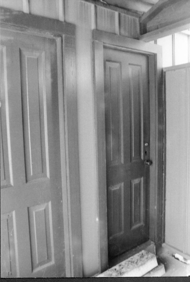 Dean House exterior Lincoln Home NHS- Dean House pic 22 Dean House