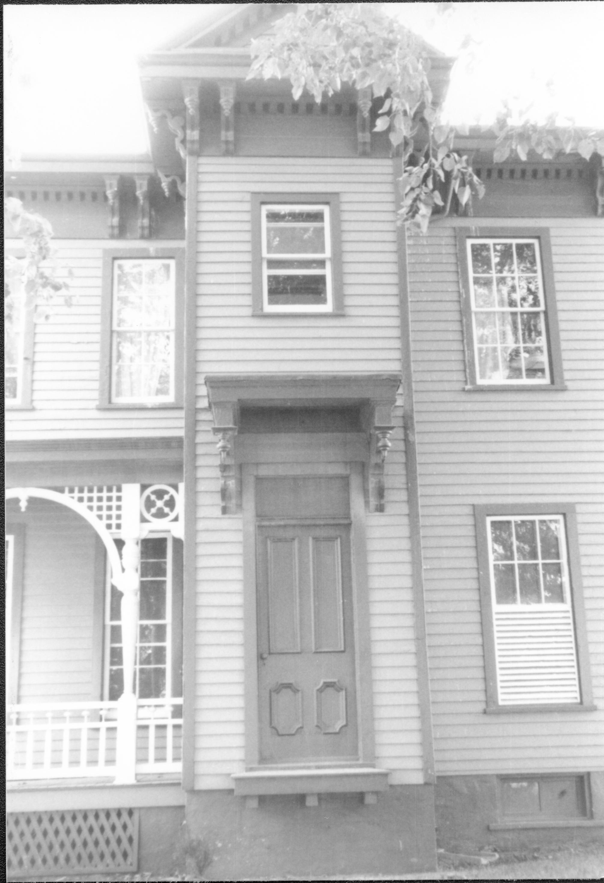 Dean House exterior Lincoln Home NHS- Dean House pic 4 Dean House
