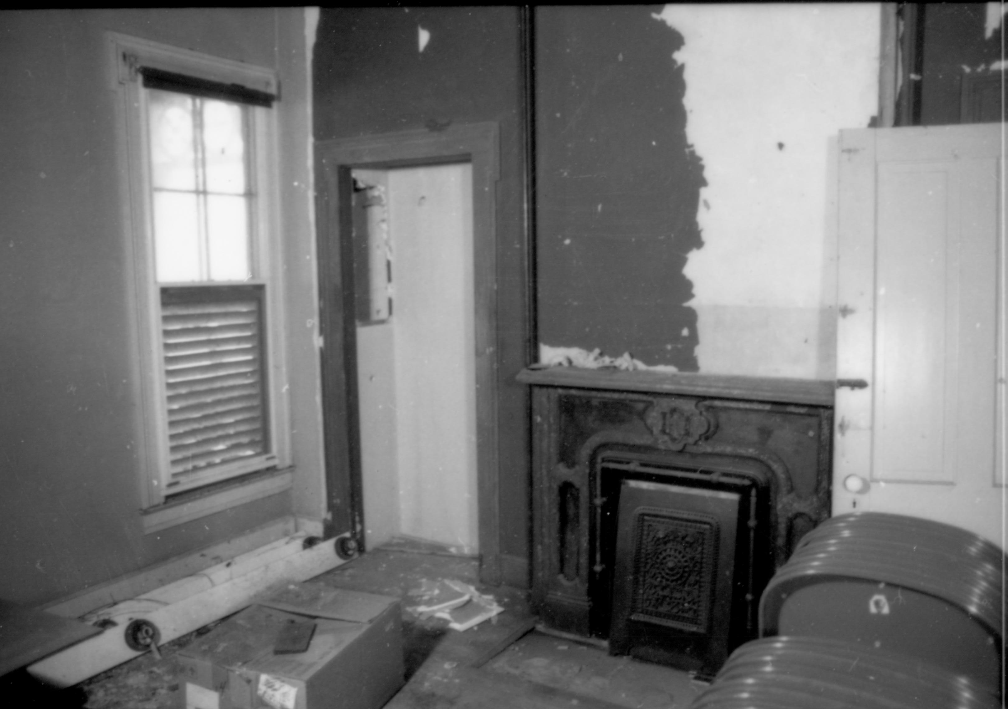 Dean House  Lincoln Home NHS- Dean House pre-restoration, 87649 Dean House, restoration