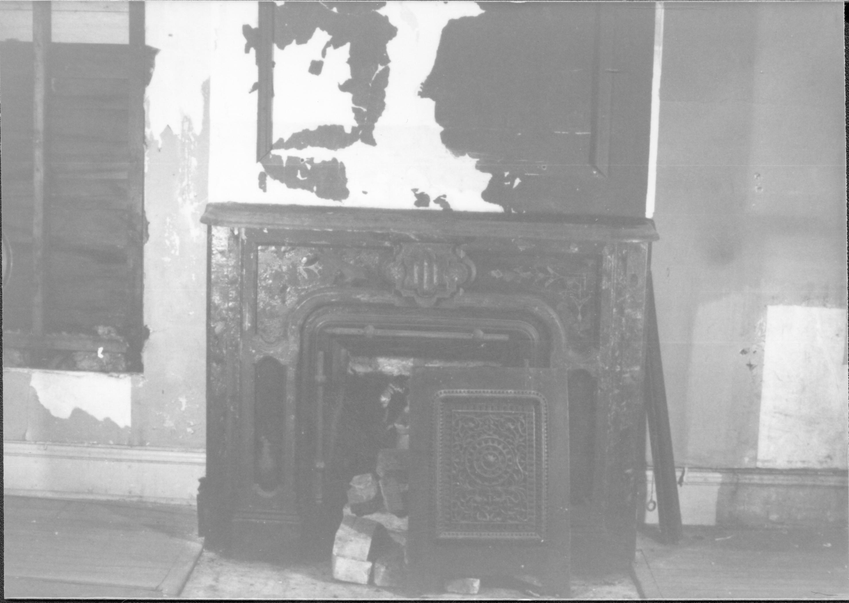 Dean House room 105 Lincoln Home NHS- Dean House fireplace, HS-13, 00, 2 Dean House, fireplace