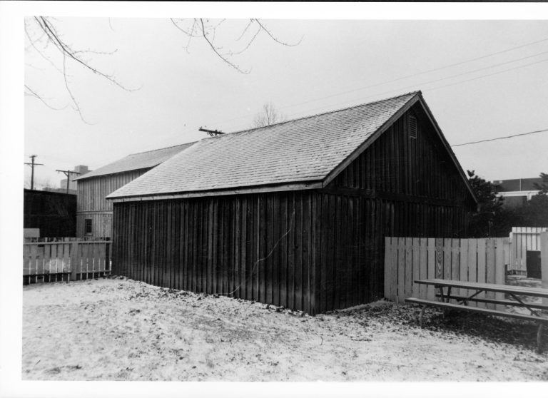 NA LIHO NHS, Barn Barn