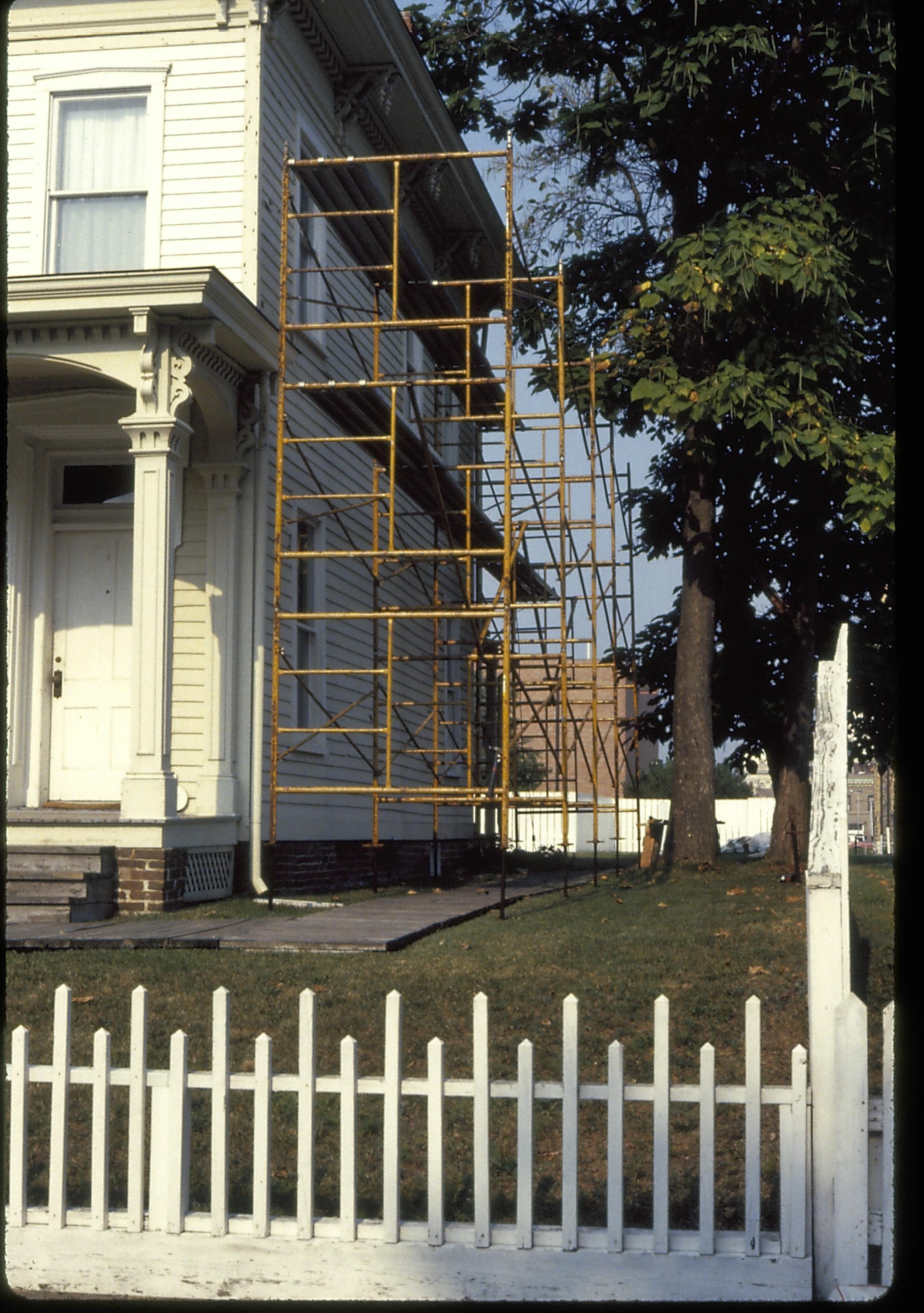 Beedle House, new walls LIHO NHS, Beedle House, 34 Beedle House, scaffolding, walls