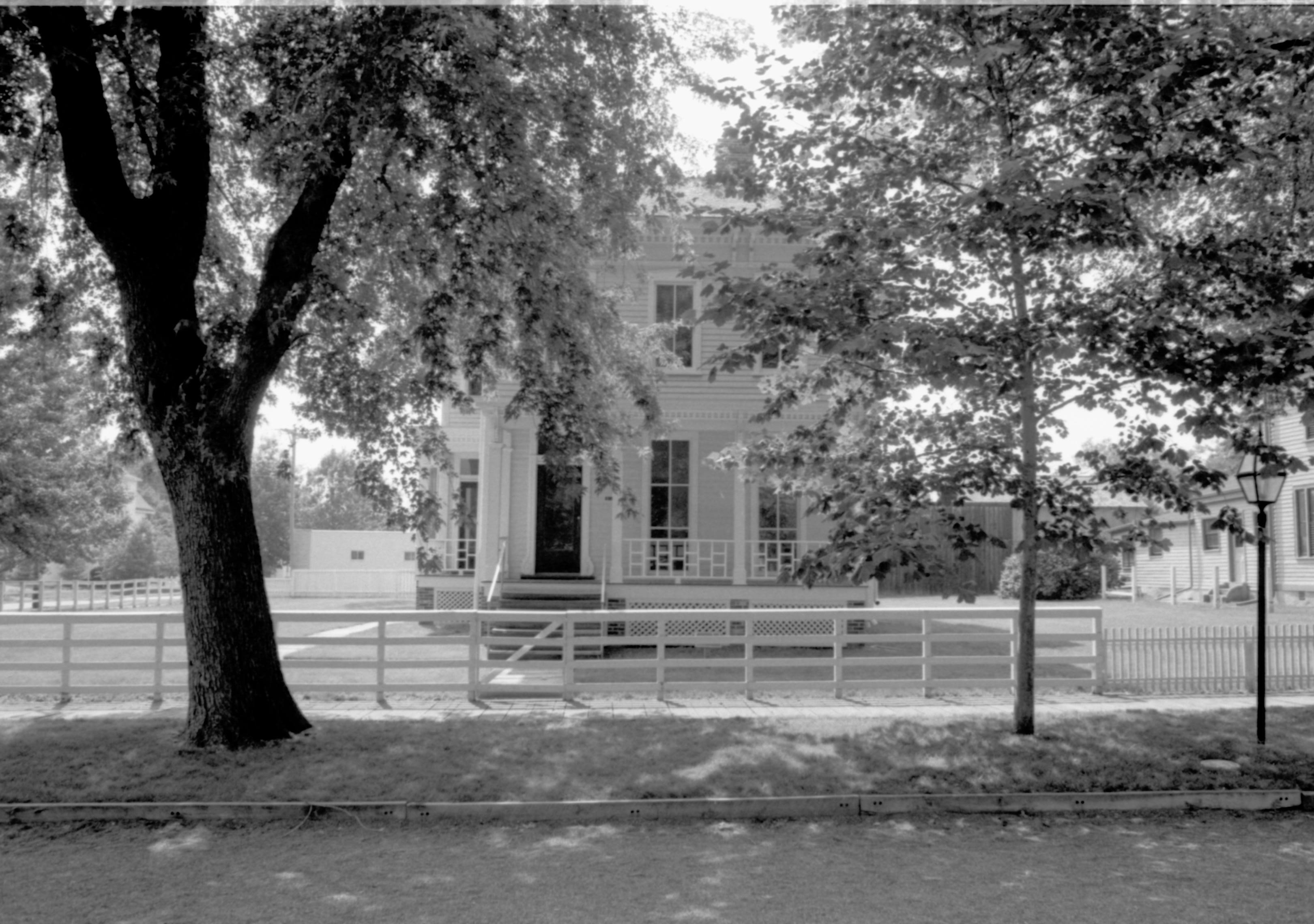 NA Lincoln Home NHS- Cook House, Stuve, 46C Cook House