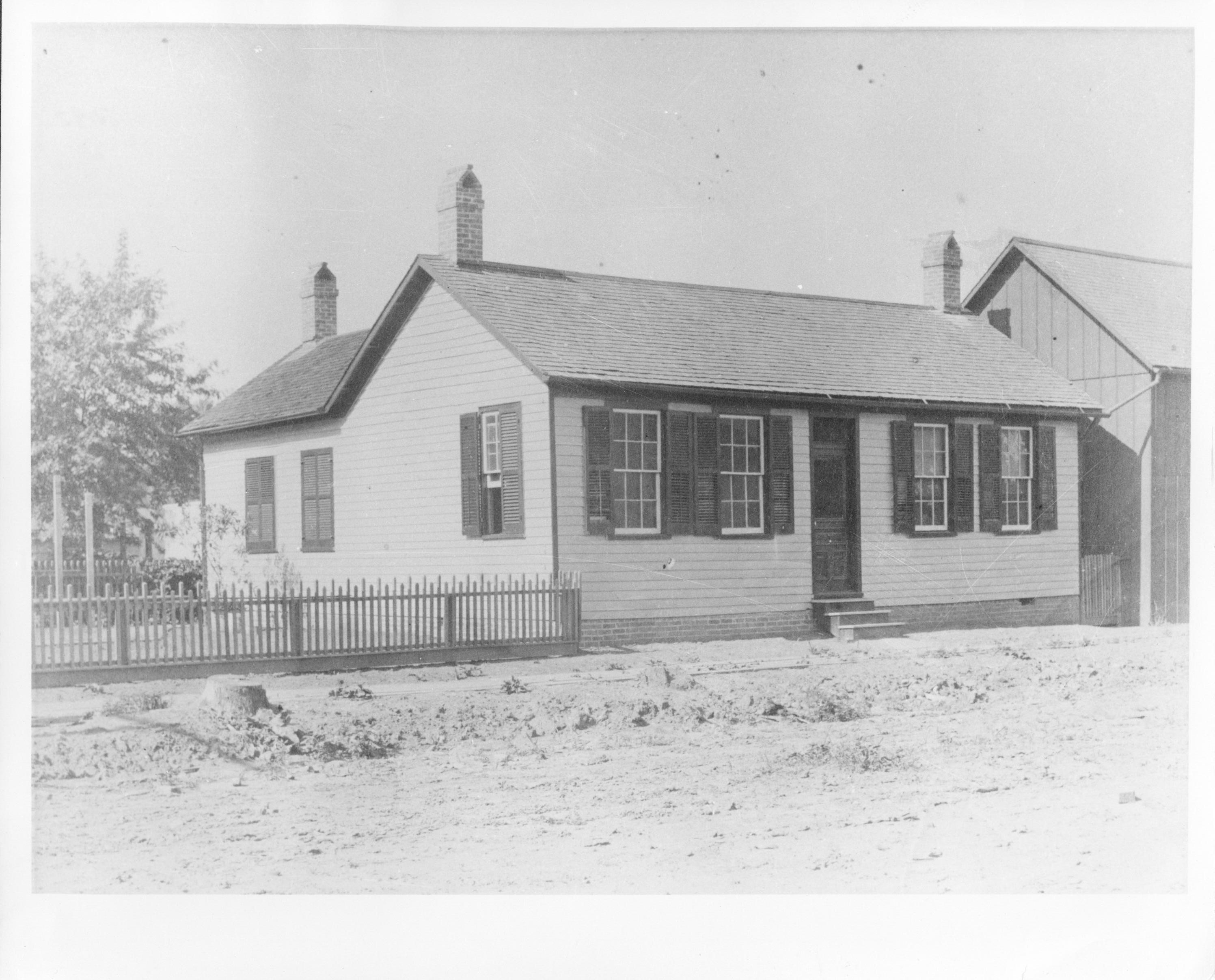 Corneau House, facing Jackson St. to the back of lot. Historic base map of Corneau House Lincoln Home NHS- Corneau House, negative included, pic 1092 Corneau House, history