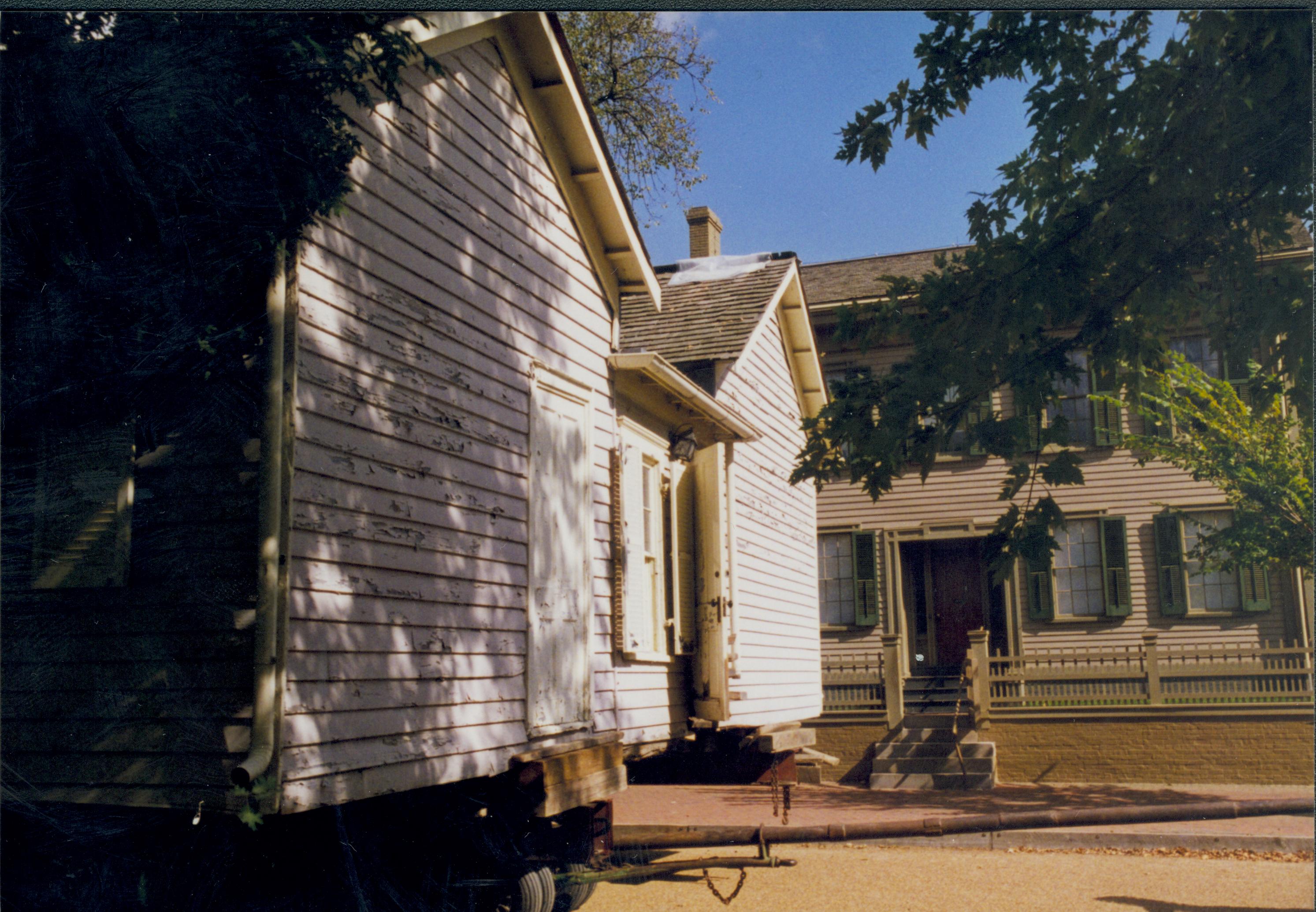 Moving in front of Lincoln Home Lincoln Home NHS- Corneau House move, exp 2 Corneau House, move