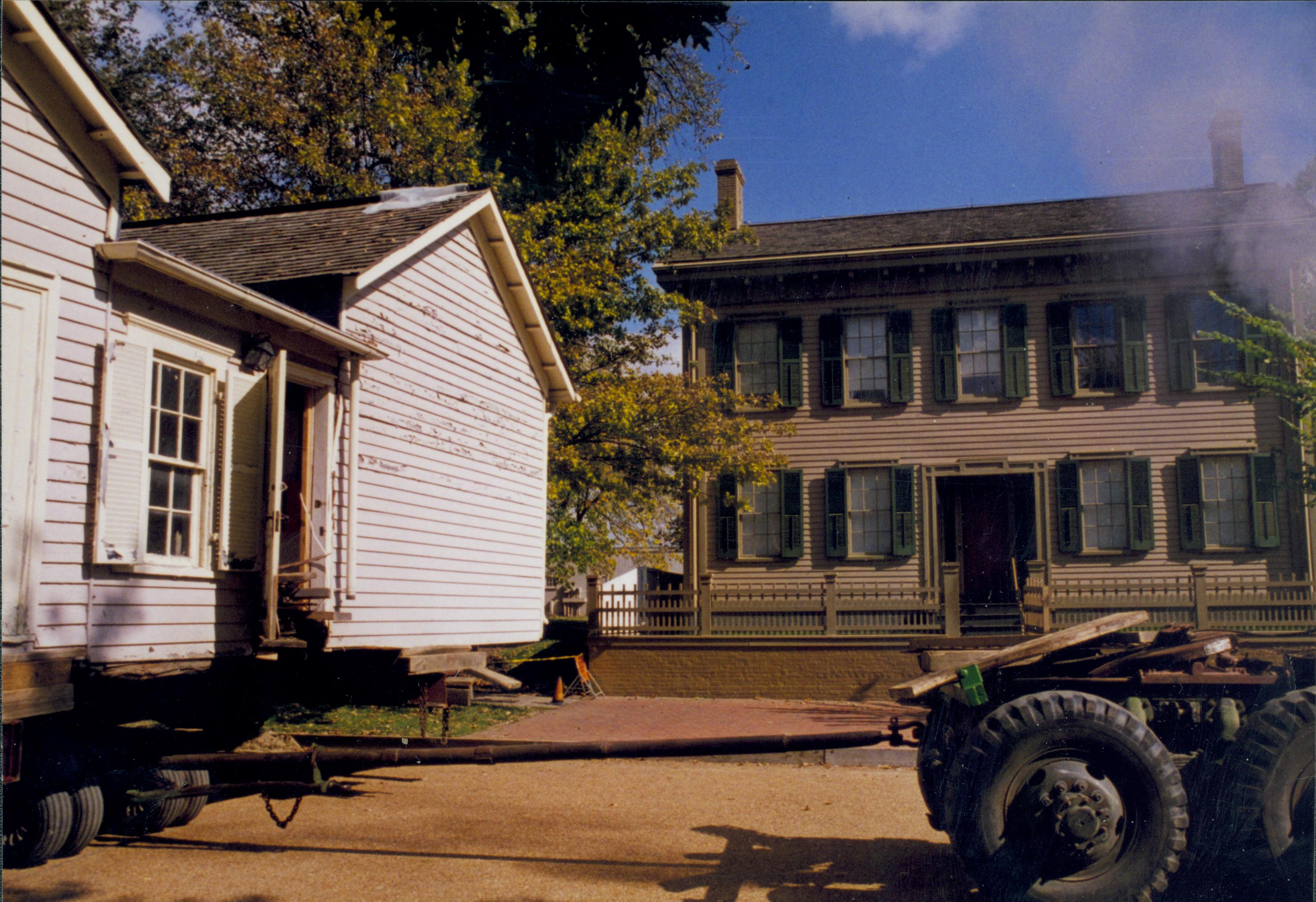 Moving in front of Lincoln Home Lincoln Home NHS- Corneau House move, exp 4 Corneau House, move