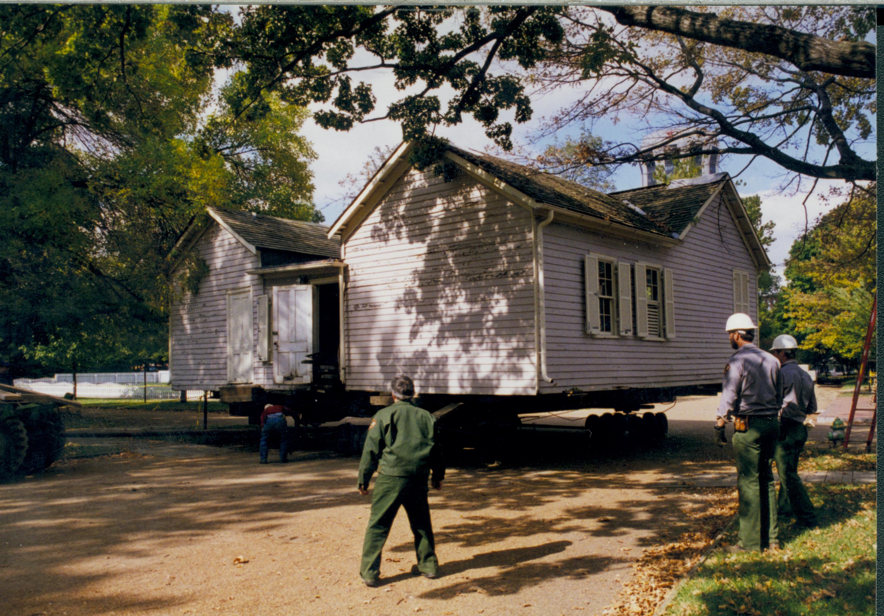 Corneau House moving onto lot 16 (b16) Lincoln Home NHS- Corneau House move, exp 13 Corneau House, move